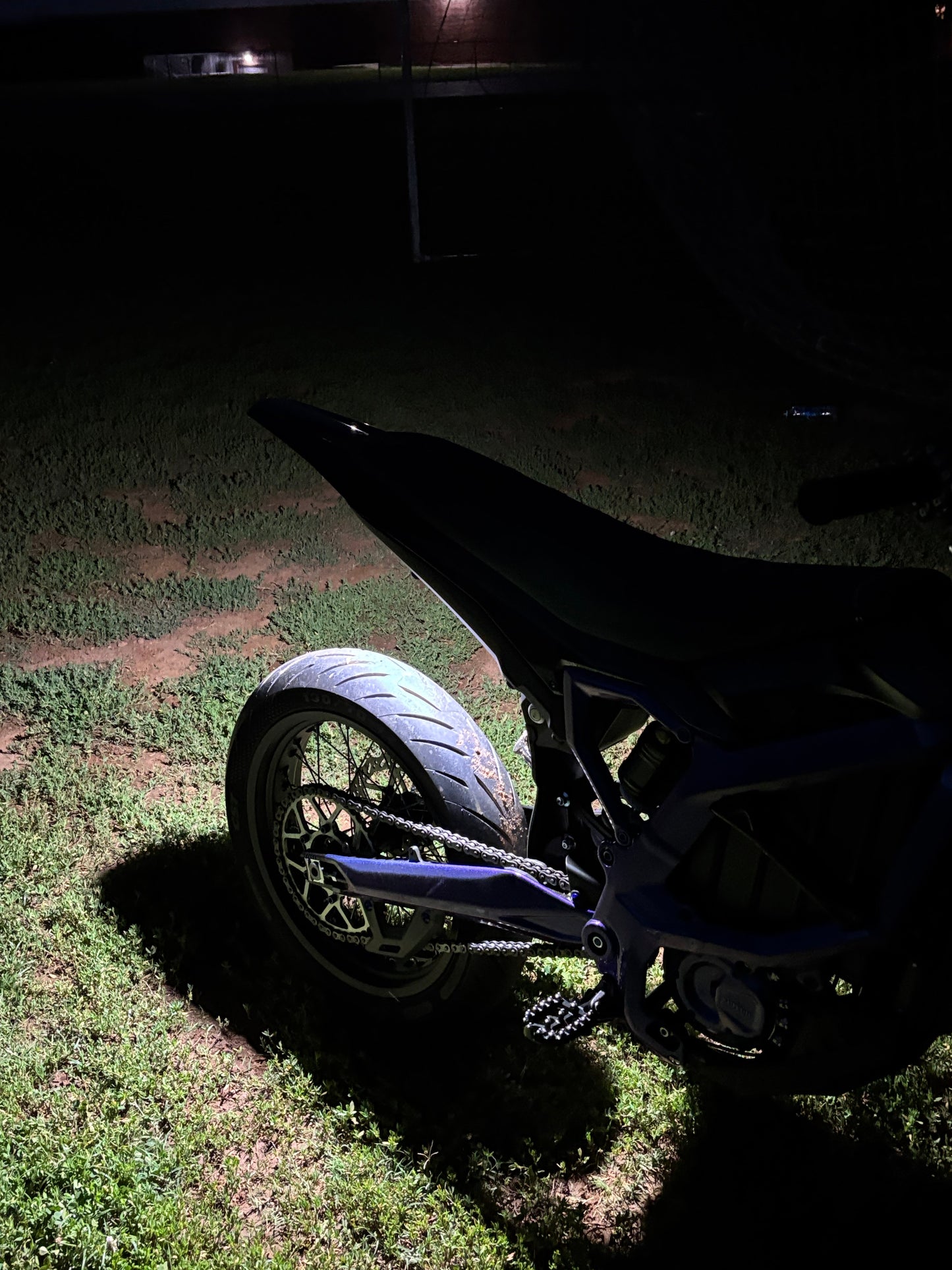 Plug & Play Ultra Bee Rock Light